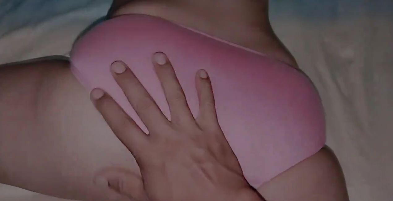 Menghampiri Gadis Cantik CD Pink Ke Rumah Nya Saat Tidak Ada Orang
